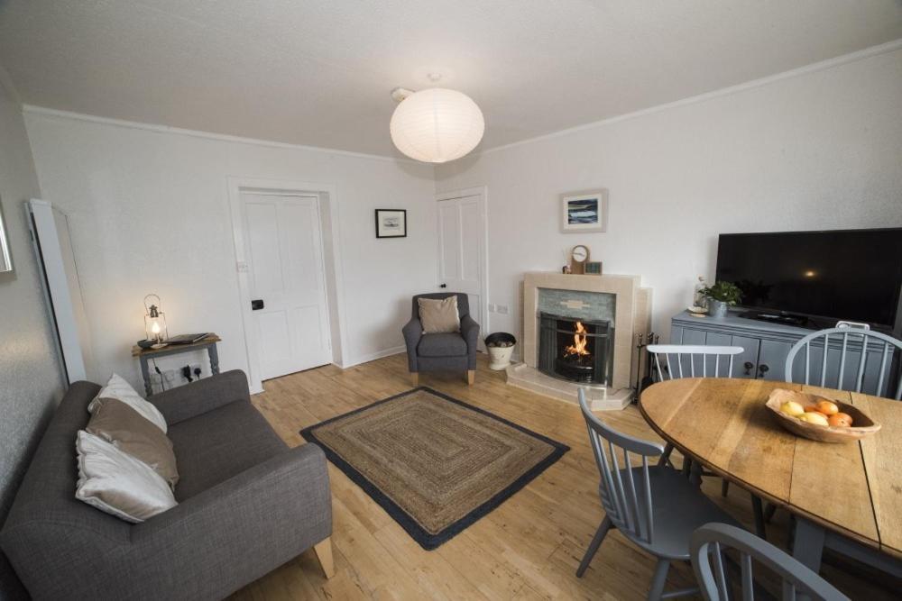 Road End Cottage Port of Ness Luaran gambar