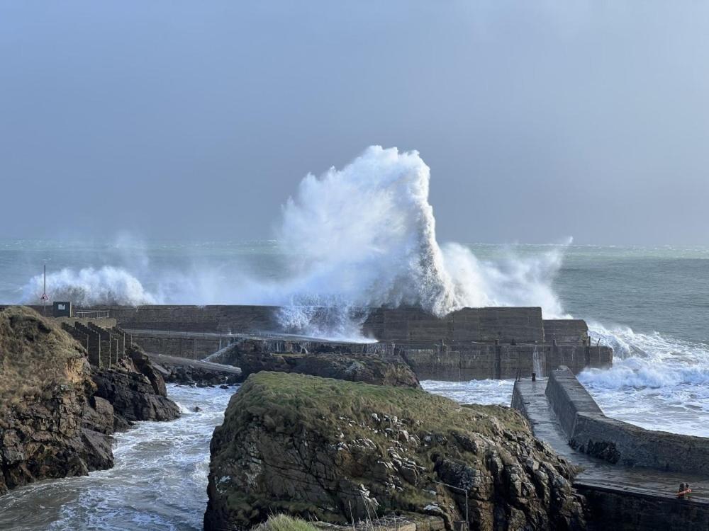 Road End Cottage Port of Ness Luaran gambar